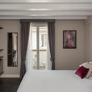 Santarella Milan
